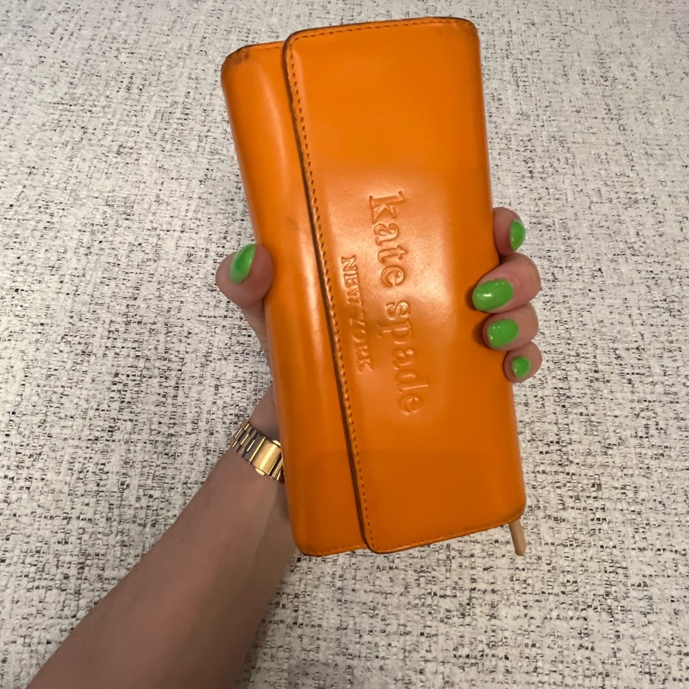 Kate Spade orange leather wallet - Picture 13 of 16